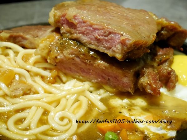 【永和牛排】鮮牛排 平價超值 附沙拉吧吐司濃湯咖啡飲料冰沙冰淇淋 (18).JPG