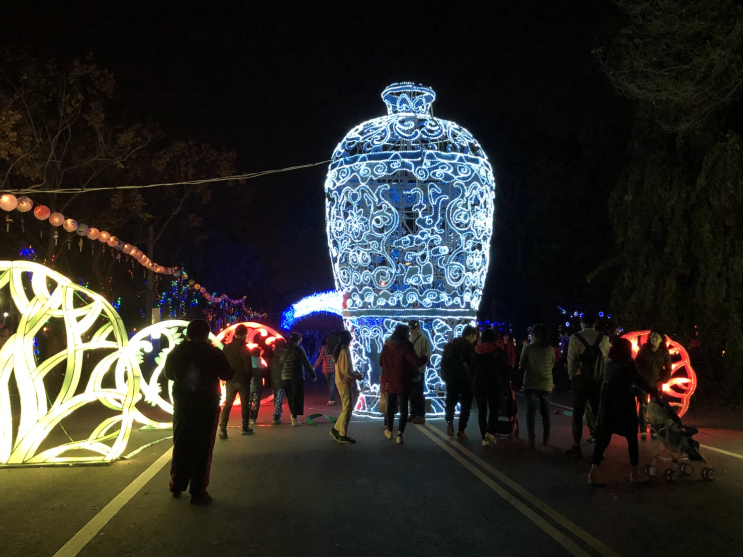[埔里景點]2018南投燈會-夜晚超浪漫!不輸國外美景的埔里水上燈會 - 美食好芃友