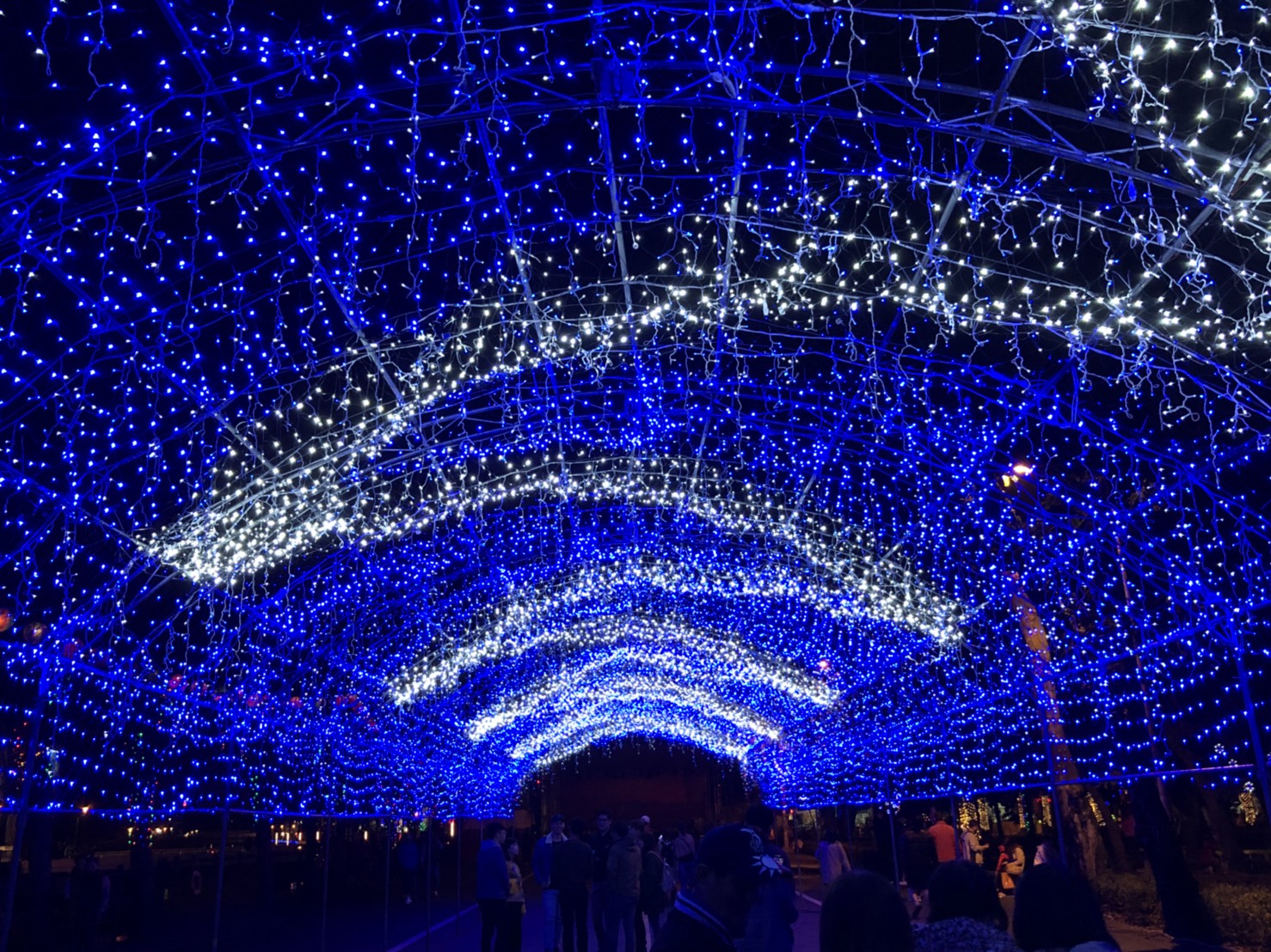 [埔里景點]2018南投燈會-夜晚超浪漫!不輸國外美景的埔里水上燈會 - 美食好芃友