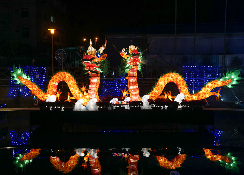 [埔里景點]2018南投燈會-夜晚超浪漫!不輸國外美景的埔里水上燈會 - 美食好芃友