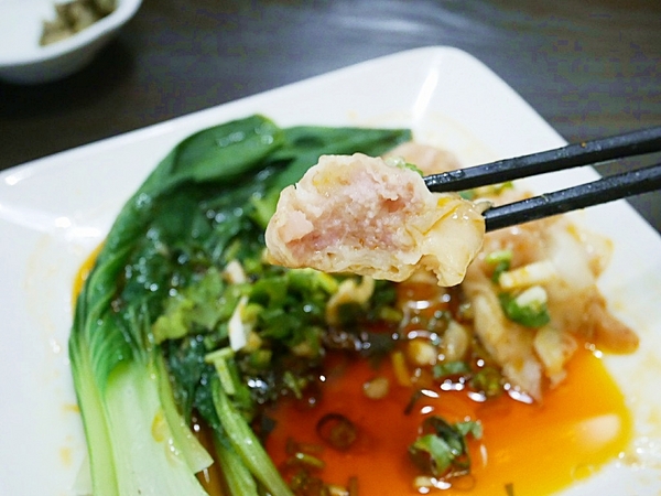 條條有理：條條有理-台中大墩路巷弄內推薦麵食  環境舒適到像吃早午餐  餐點都夠水準  午餐、晚餐都想拜訪