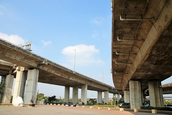 彰化市景觀公園：【彰化市景點】彰化市景觀公園~休閒步道及兒童遊樂設施，親子同樂綠化的大公園