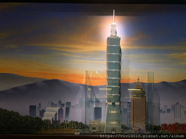 圓圓家出去玩-《新北汐止》密室逃脫、環遊世界建築之美,遠雄汐科園區好好玩《免費景點》