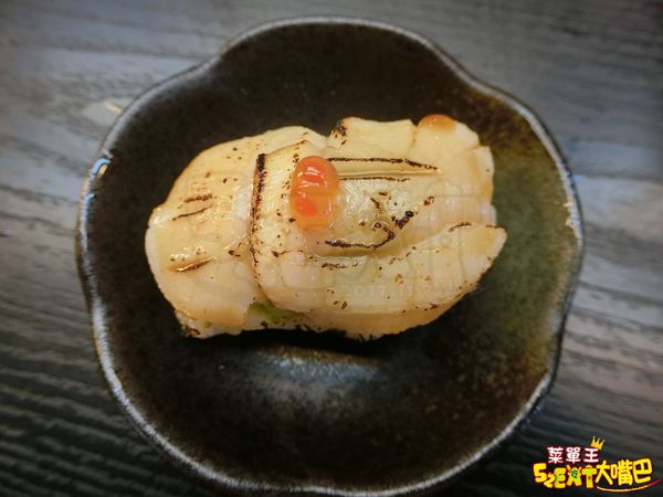 【浤騰生魚片菜單價位大公開】絕對不能錯過的新鮮生魚片～屏東必吃美食小吃餐廳推薦！招牌菜綜合生魚片拼盤。