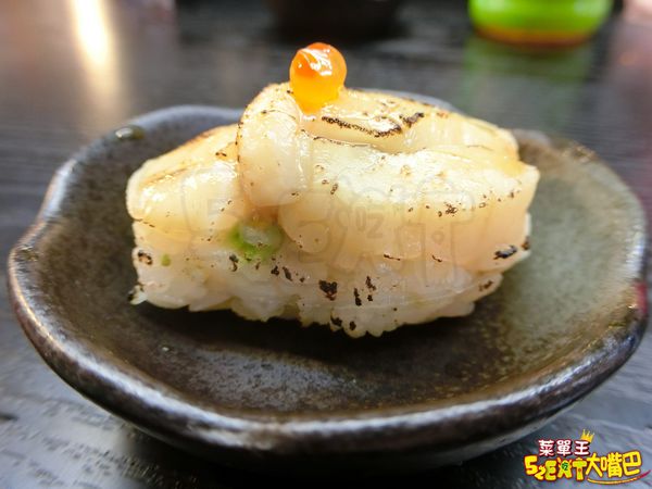 【浤騰生魚片菜單價位大公開】絕對不能錯過的新鮮生魚片～屏東必吃美食小吃餐廳推薦！招牌菜綜合生魚片拼盤。