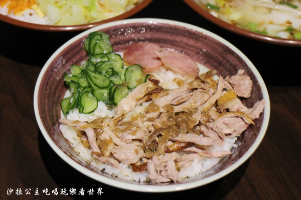 廟街鴨香飯:三重美食『廟街鴨香飯』三重溪尾街小吃/新開幕
