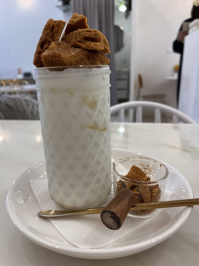 桃園市桃園區【桃園早午餐】來美美的餐廳來個早午餐約會吧!桃園藝文特區【肉球尼尼】大盤子讓人好滿足