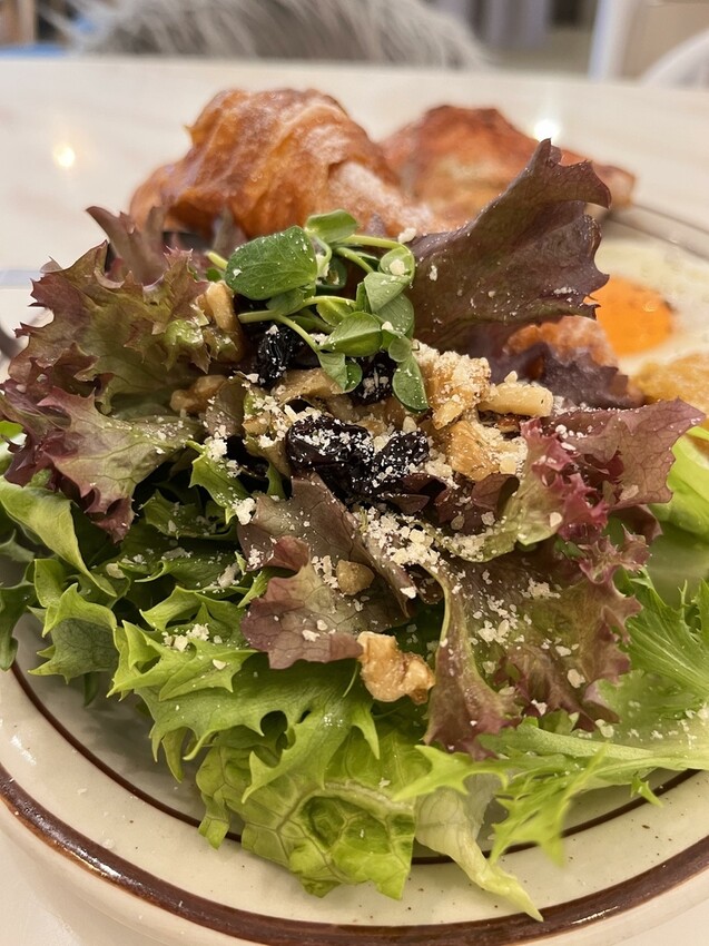 桃園市桃園區【桃園早午餐】來美美的餐廳來個早午餐約會吧!桃園藝文特區【肉球尼尼】大盤子讓人好滿足