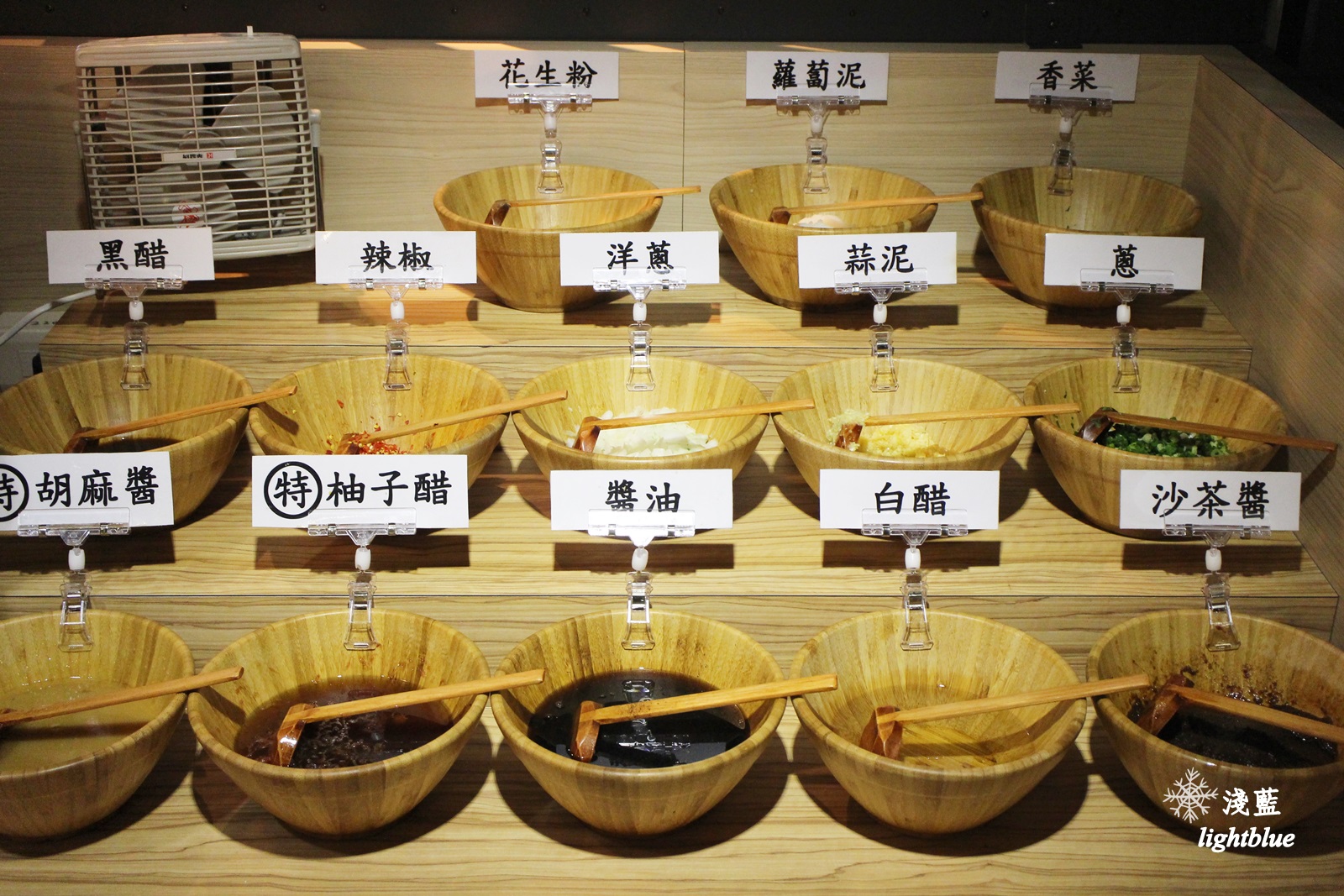 [ 中山站美食 ] 淺藍 × 食鍋憶精緻鍋物～新開幕火鍋，開鍋送鮑魚，打卡送牛小排，還有卡比索冰淇淋吃到飽