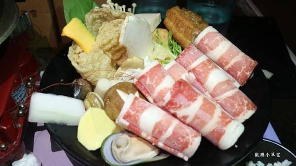 星月天空景觀餐廳：【南投景點】八卦山最高景觀餐廳，跟著動物一起賞夜景之星月天空