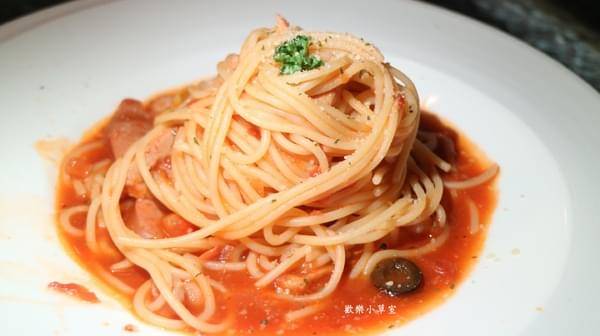 星月天空景觀餐廳：【南投景點】八卦山最高景觀餐廳，跟著動物一起賞夜景之星月天空