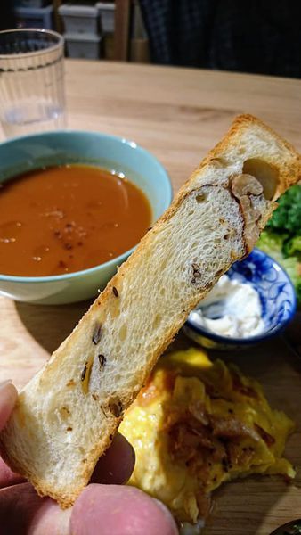 46892102_2155586404473037_521937211927560192_n