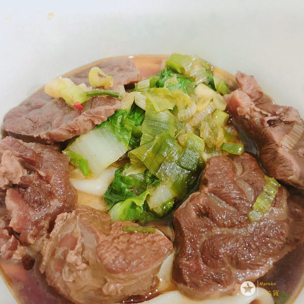 < 老黃(原汁)牛肉麵 > 好吃牛肉麵不藏私大公開 ~ 人氣排隊美食 ~ 中永和小吃推薦 ~頂溪捷運站一號出口 / 2019.06.24