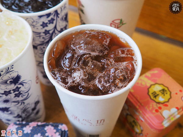 茶品心坊：茶品心坊，復古旗袍仕女杯配古早味紅茶，懷舊文青味~