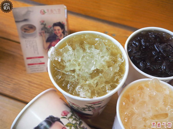 茶品心坊：茶品心坊，復古旗袍仕女杯配古早味紅茶，懷舊文青味~