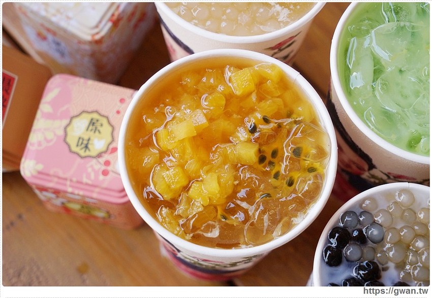 茶品心坊古典仕女杯 | 巨無霸紅茶只要25元，還有隱藏版熊貓豆奶這樣點！！