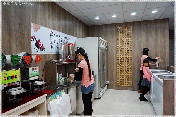 茶品心坊：台中太平』茶品心坊║超夯人氣手搖飲專賣。IG人氣打卡，濃濃復古療癒杯