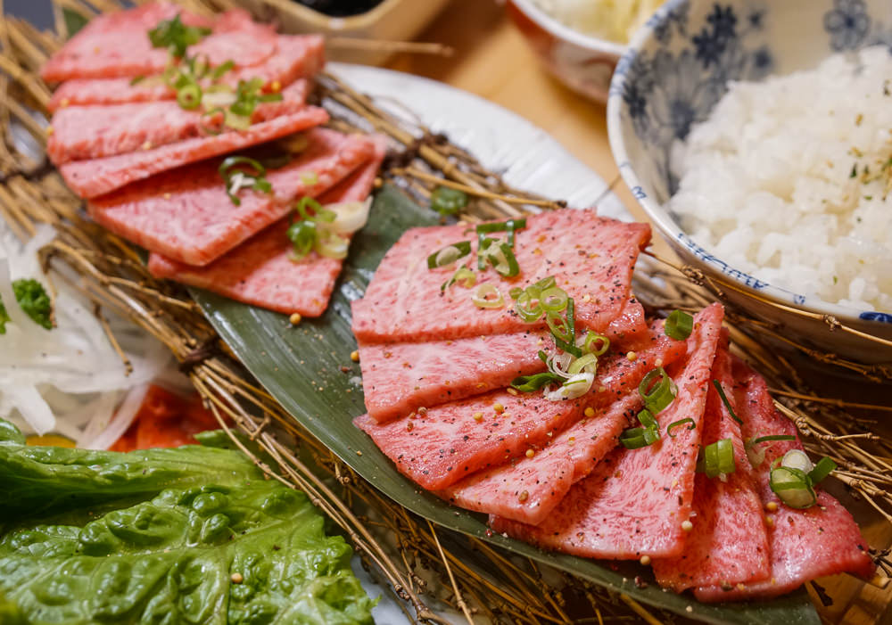 [高雄]牛丁次郎坊(高雄支店)-肉控必吃!深夜裡的和魂燒肉丼!食尚玩家推薦 - 美食好芃友