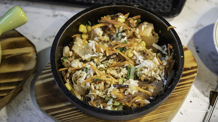 彰化素食｜ 清心緣食坊（菩堤168）單點主餐：石鍋拌飯、鐵板麵、焗烤、火鍋，就享內用免費無限暢飲冷飲、熱