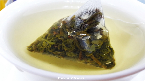 金品茗茶:《網購茗茶》輕盈悠雅\香醇回甘\典雅的好茶\冷熱皆宜的-「高山金の烏龍茶」-『金品茗茶 / 金品茶集』