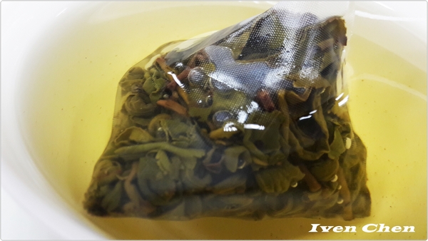 金品茗茶:《網購茗茶》輕盈悠雅\香醇回甘\典雅的好茶\冷熱皆宜的-「高山金の烏龍茶」-『金品茗茶 / 金品茶集』