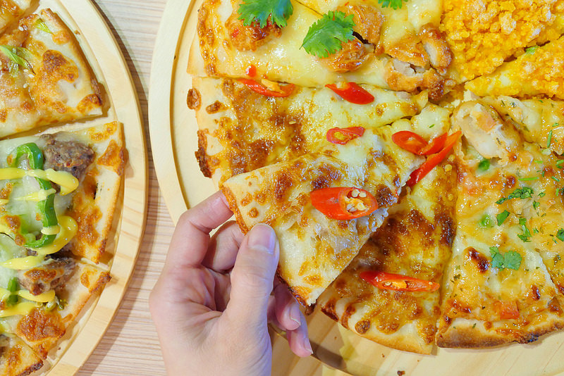 喬e歐爸爸手工披薩吃到飽:炸雞烤雞 義大利麵 飲料冰淇淋無限吃到飽!每人309元起30種手工披薩無限吃