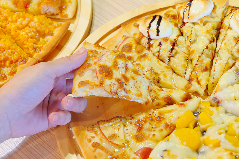 喬e歐爸爸手工披薩吃到飽:炸雞烤雞 義大利麵 飲料冰淇淋無限吃到飽!每人309元起30種手工披薩無限吃