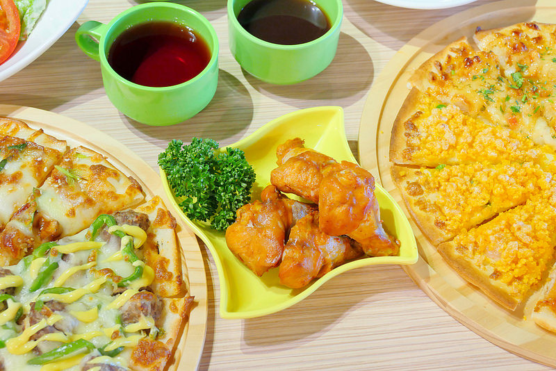 喬e歐爸爸手工披薩吃到飽:炸雞烤雞 義大利麵 飲料冰淇淋無限吃到飽!每人309元起30種手工披薩無限吃