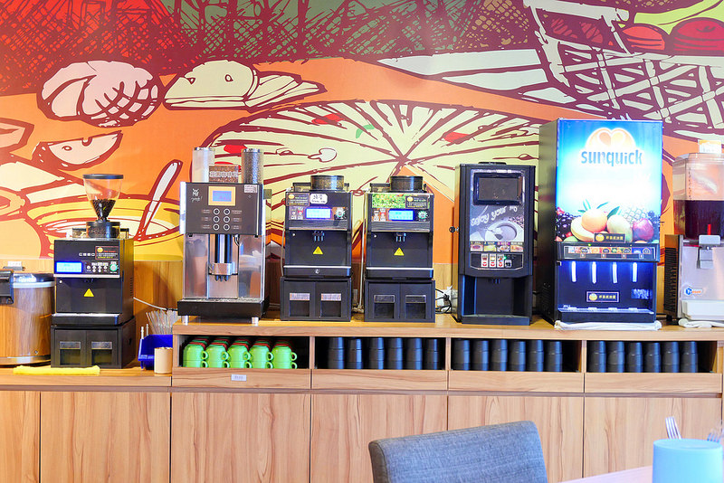 喬e歐爸爸手工披薩吃到飽:炸雞烤雞 義大利麵 飲料冰淇淋無限吃到飽!每人309元起30種手工披薩無限吃