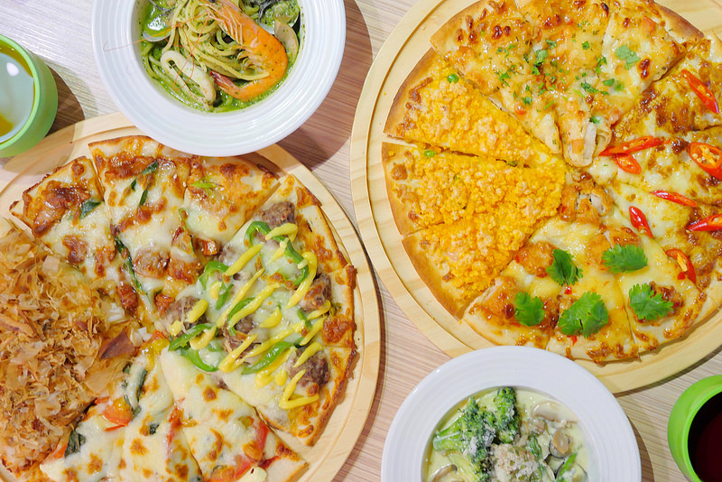 喬e歐爸爸手工披薩吃到飽:炸雞烤雞 義大利麵 飲料冰淇淋無限吃到飽!每人309元起30種手工披薩無限吃