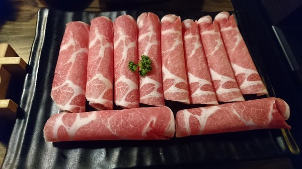 京澤苑日式鍋物:高雄~京澤苑日式鍋物~和風燒鍋X壽喜燒鍋~家樂福鼎山店美食區~ 京澤苑日式鍋物:高雄~京澤苑日式鍋物~和風燒鍋X壽喜燒鍋~家樂福鼎山店美食區~