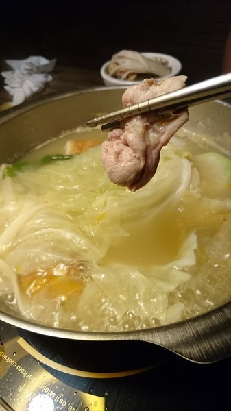 京澤苑日式鍋物:高雄~京澤苑日式鍋物~和風燒鍋X壽喜燒鍋~家樂福鼎山店美食區~ 京澤苑日式鍋物:高雄~京澤苑日式鍋物~和風燒鍋X壽喜燒鍋~家樂福鼎山店美食區~