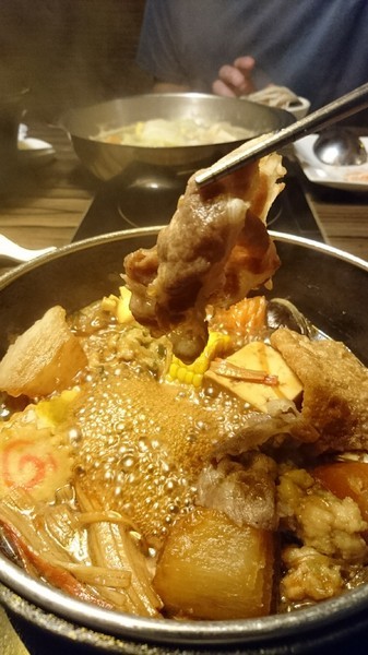 京澤苑日式鍋物:高雄~京澤苑日式鍋物~和風燒鍋X壽喜燒鍋~家樂福鼎山店美食區~ 京澤苑日式鍋物:高雄~京澤苑日式鍋物~和風燒鍋X壽喜燒鍋~家樂福鼎山店美食區~