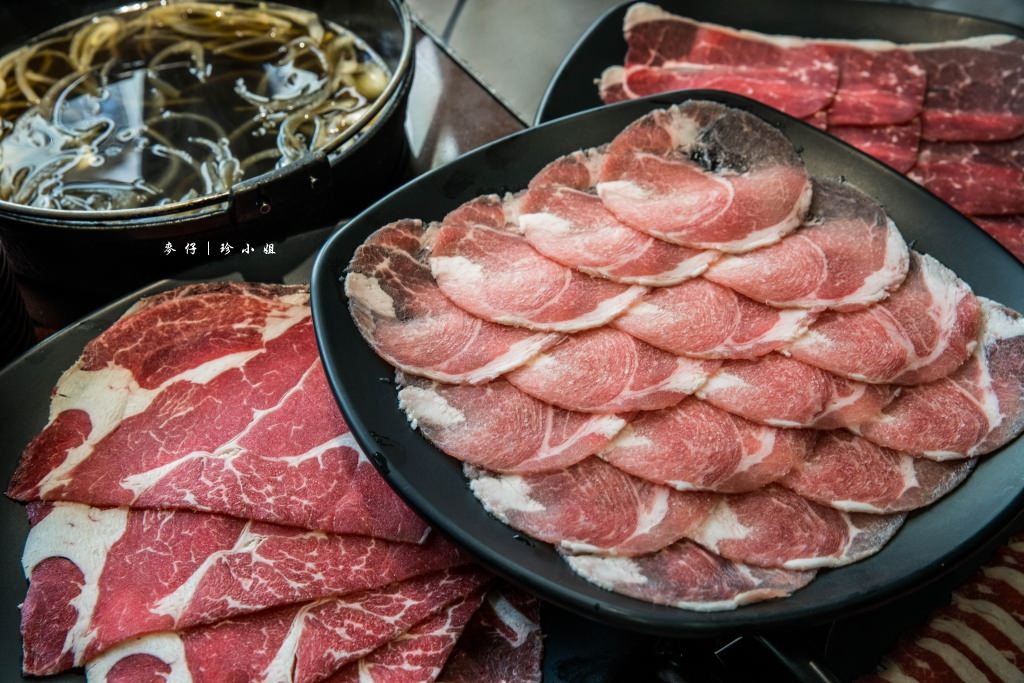 高檔食材佛心吃到飽～『五麦壽喜燒。鍋物』！東區人氣排隊吃到飽名店 - 麥仔の生活日記