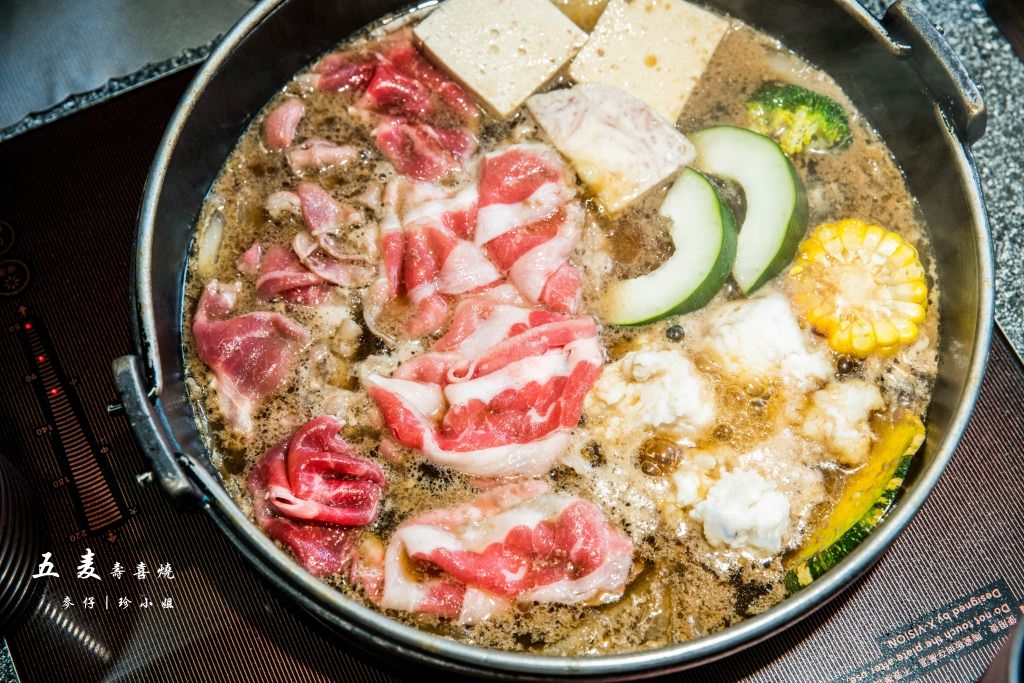 高檔食材佛心吃到飽～『五麦壽喜燒。鍋物』！東區人氣排隊吃到飽名店 - 麥仔の生活日記