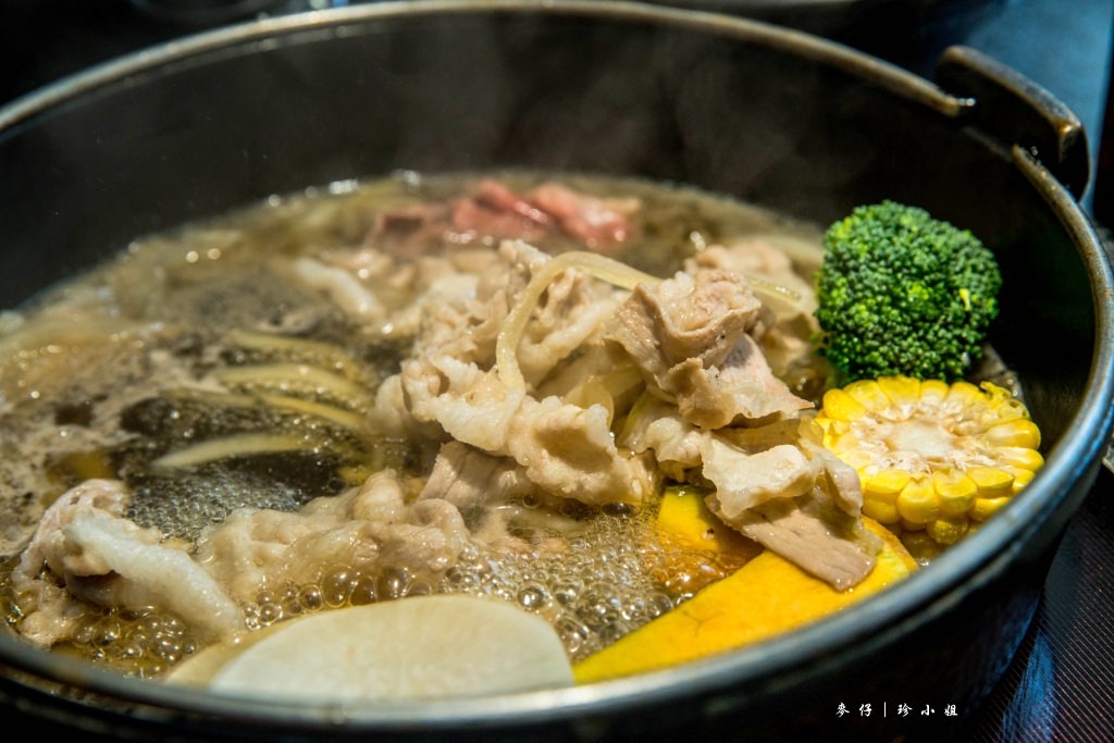 高檔食材佛心吃到飽～『五麦壽喜燒。鍋物』！東區人氣排隊吃到飽名店 - 麥仔の生活日記