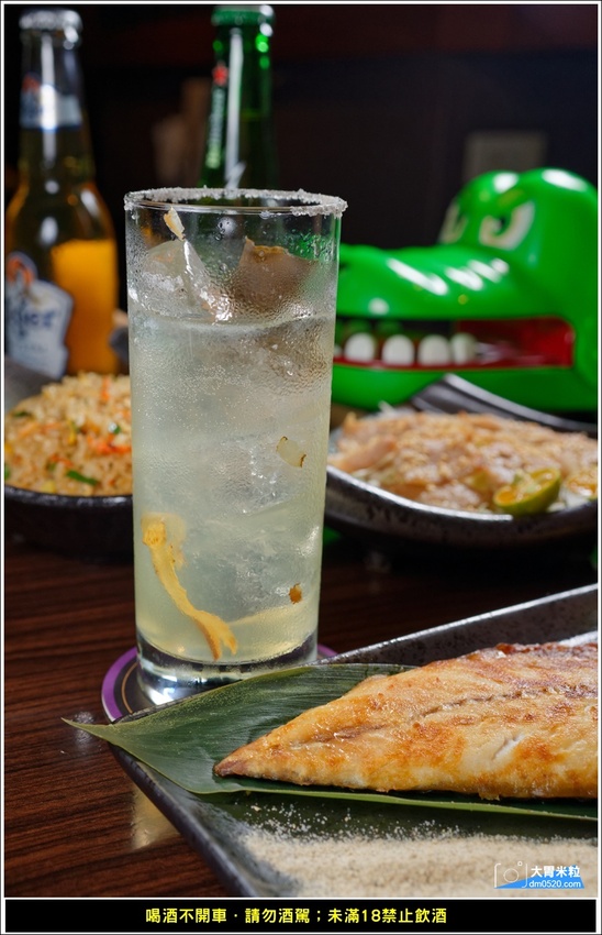 新莊輔大餐酒吧推薦,DNA串燒BAR,引進東區最夯Beer PONG台,精緻調酒,串燒熱食,電子飛鏢,聚餐派對推薦,輔大站美食, - 大胃米粒 DAVID & MILLY