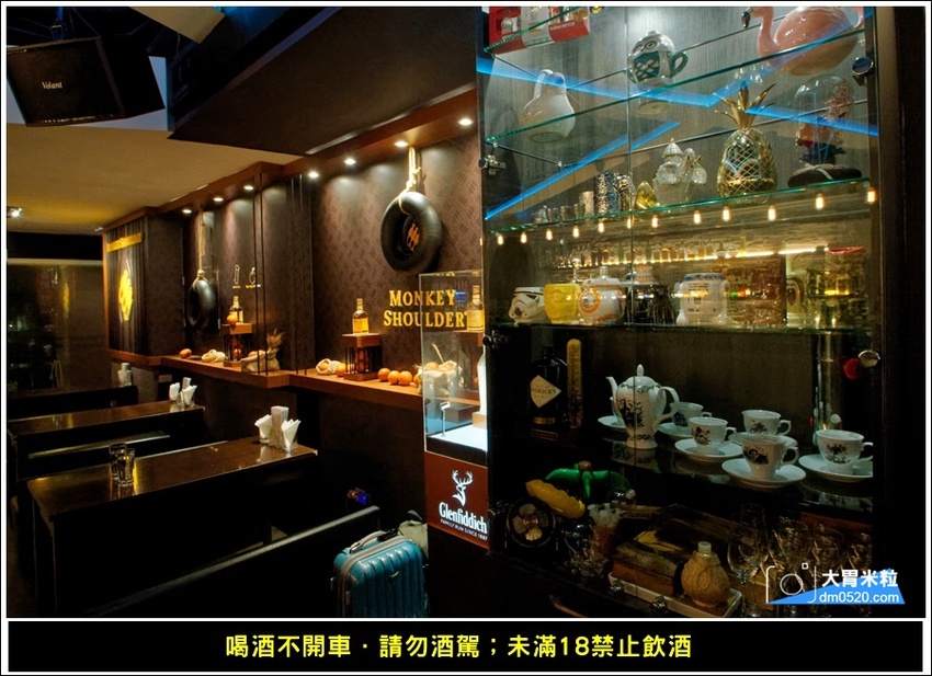 新莊輔大餐酒吧推薦,DNA串燒BAR,引進東區最夯Beer PONG台,精緻調酒,串燒熱食,電子飛鏢,聚餐派對推薦,輔大站美食, - 大胃米粒 DAVID & MILLY