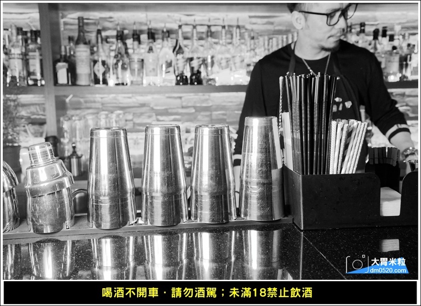 新莊輔大餐酒吧推薦,DNA串燒BAR,引進東區最夯Beer PONG台,精緻調酒,串燒熱食,電子飛鏢,聚餐派對推薦,輔大站美食, - 大胃米粒 DAVID & MILLY