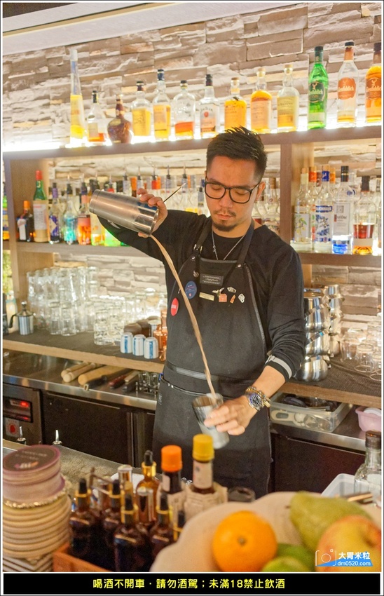 新莊輔大餐酒吧推薦,DNA串燒BAR,引進東區最夯Beer PONG台,精緻調酒,串燒熱食,電子飛鏢,聚餐派對推薦,輔大站美食, - 大胃米粒 DAVID & MILLY