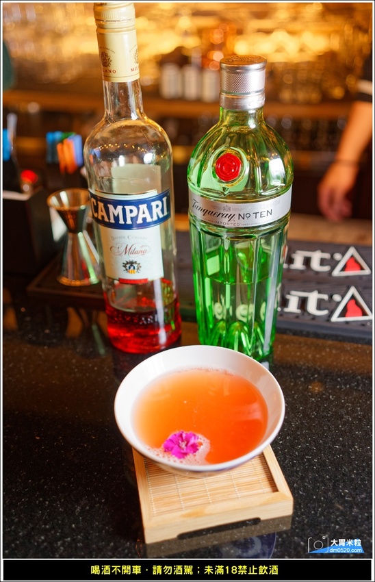 新莊輔大餐酒吧推薦,DNA串燒BAR,引進東區最夯Beer PONG台,精緻調酒,串燒熱食,電子飛鏢,聚餐派對推薦,輔大站美食, - 大胃米粒 DAVID & MILLY