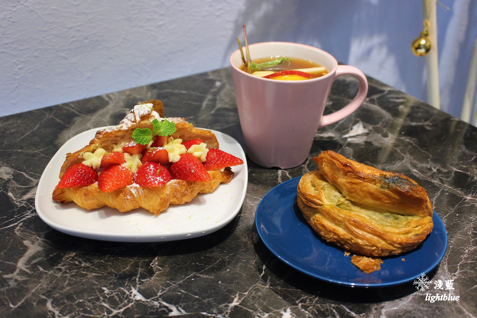 [ 大安站美食 ] 淺藍 × 法式修頌．可頌專賣店～滿滿草莓可頌、抹茶修頌