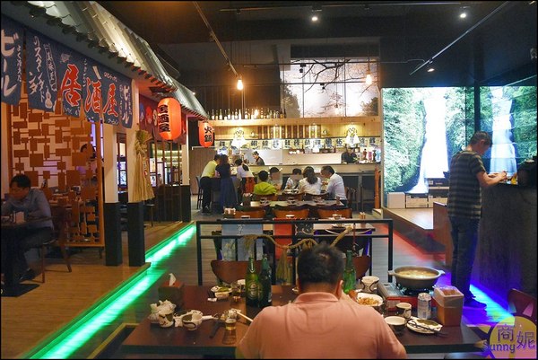 岦根川居酒屋：台中平價深夜食堂。岦根川居酒屋。環境棒餐點優還有漂亮景觀夜貓子最愛