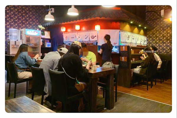 【新店美食】百壽爺日式拉麵 ~ 新店好吃的拉麵❤️新店美食/內用免費加一球麵(附菜單) - 捷運小碧潭站
