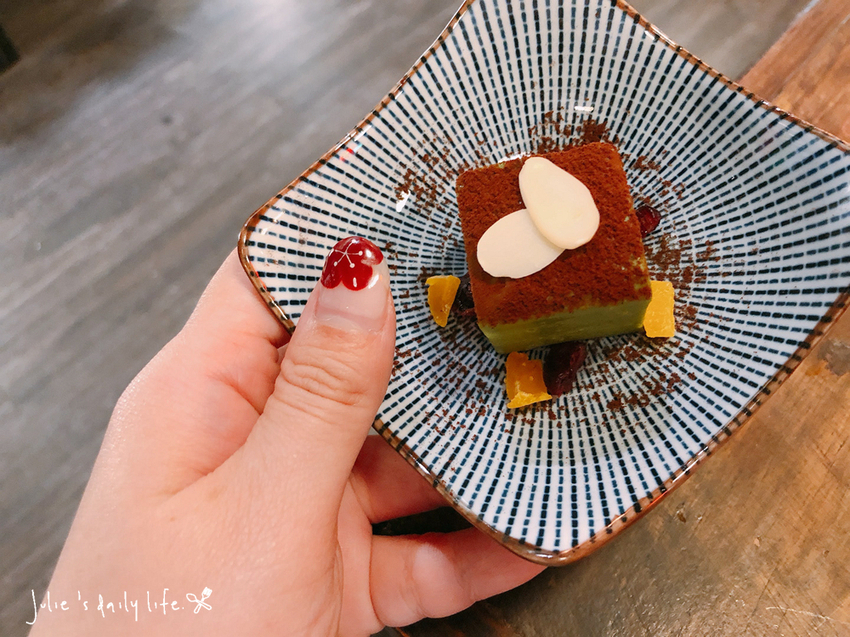 新店拉麵-百寿爺日式拉麵專賣店-小碧潭美食-新店高中周邊美食-附菜單 @跟著Julie一起走吧