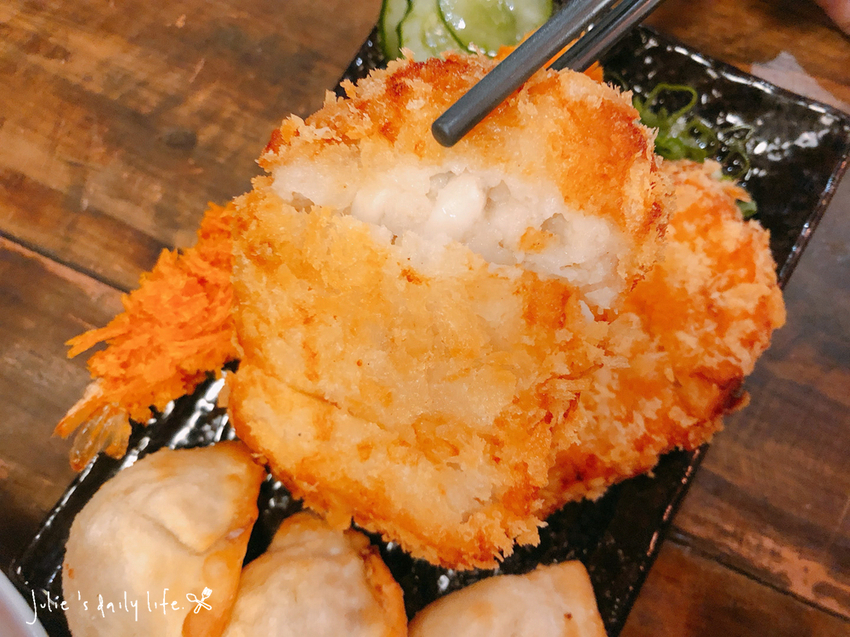 新店拉麵-百寿爺日式拉麵專賣店-小碧潭美食-新店高中周邊美食-附菜單 @跟著Julie一起走吧