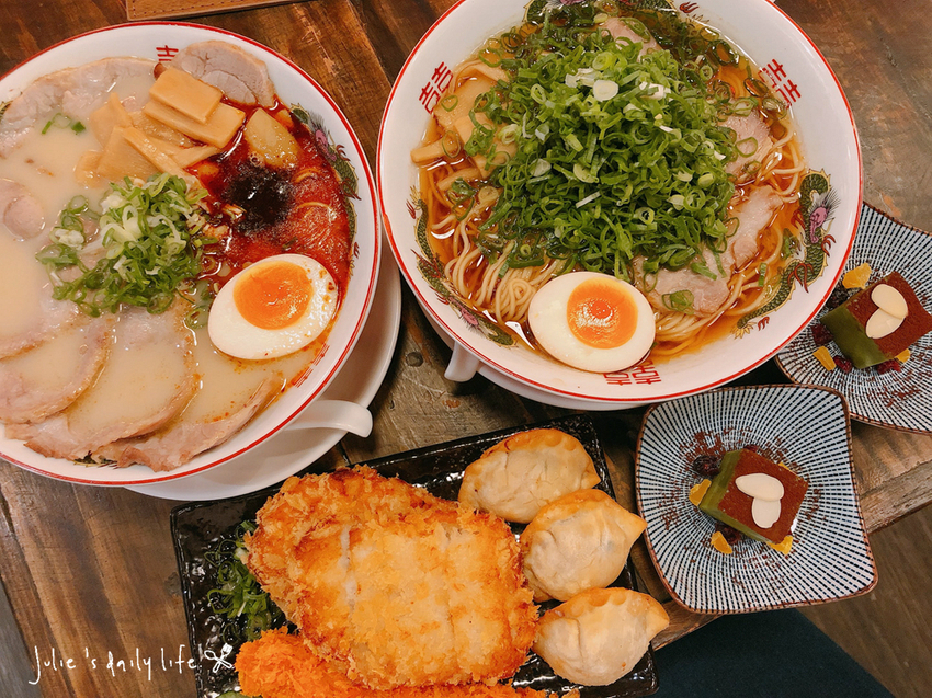 新店拉麵-百寿爺日式拉麵專賣店-小碧潭美食-新店高中周邊美食-附菜單 @跟著Julie一起走吧