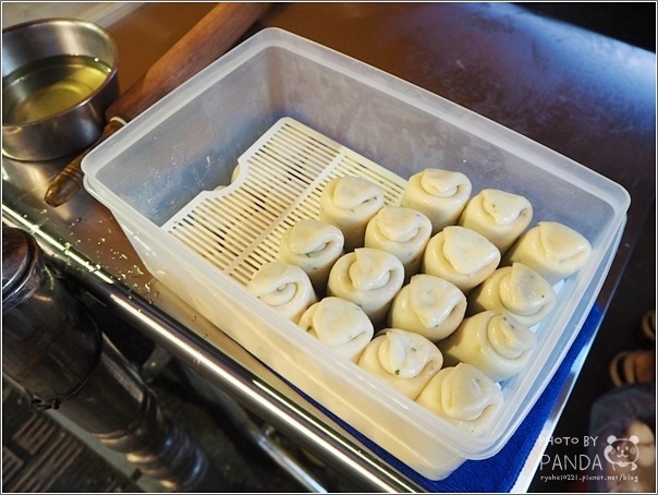 Boom炸蛋蔥油餅 (4).JPG