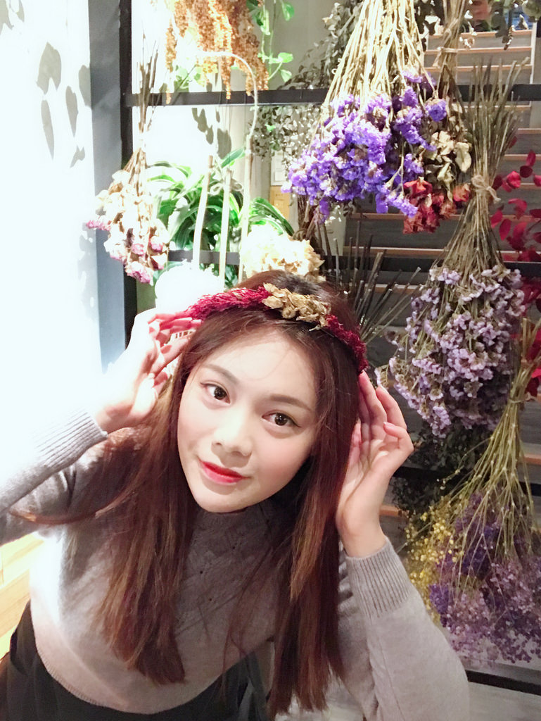 美食►台北信義┃FUJI Flower 義法餐廳松菸店┃網美集散地，少女心噴發一地的質感森林系餐廳！