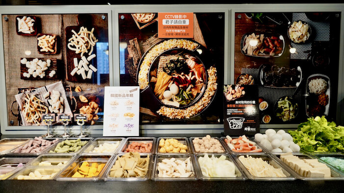 [淡水] 兩餐韓國年糕火鍋吃到飽！只要349元！韓國炸雞/年糕/韓國泡麵吃到飽！